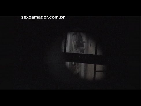 ❤️ Sarışın, içi boş tuğlaların arkasına gizlenmiş bir mahalle röntgencisi tarafından gizlice videoya alınır ❤️❌ Sikiş videosu pornoda tr.sex-porntube.ru ❌️
